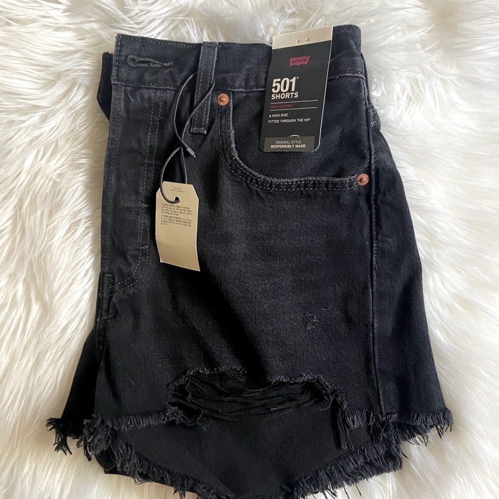 Levi’s 501 Original Cut Off Shorts NWT